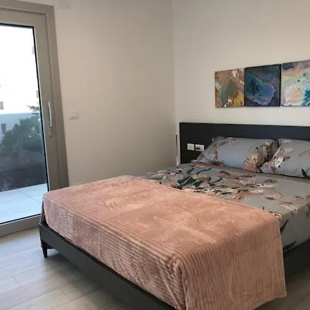 アパート Wave Tower リニャーノ・サッビアドーロ