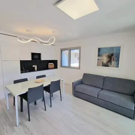Apartment Wave Tower Lignano Sabbiadoro